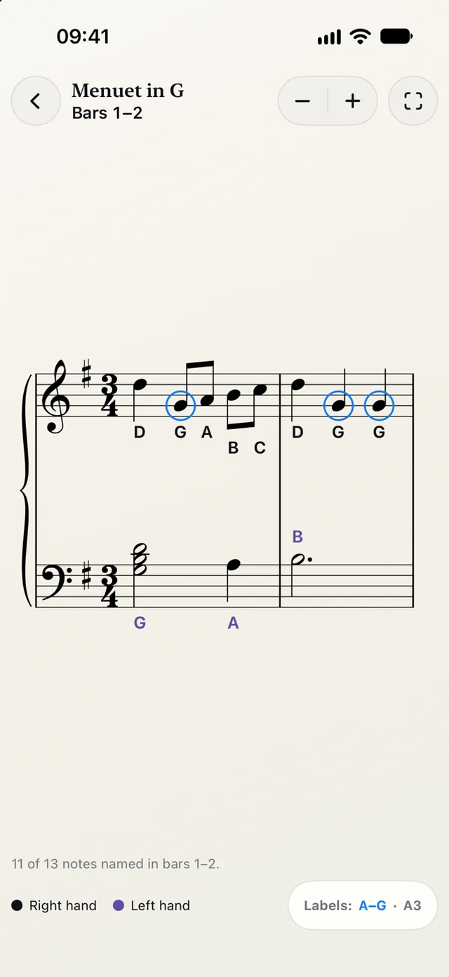 Glance mode showing note names under the first two bars